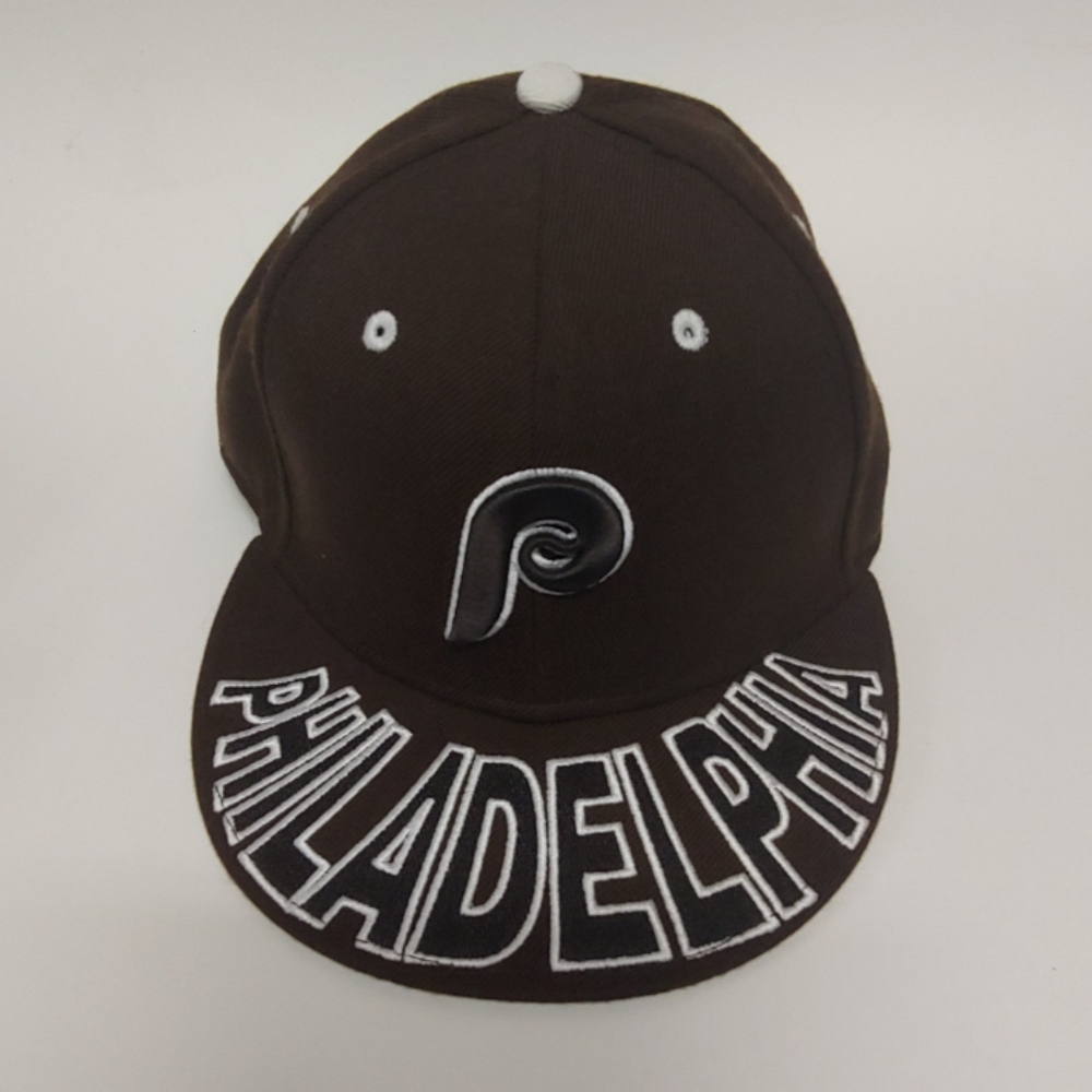 Philadelphia Phillies fitted baseball cap hat